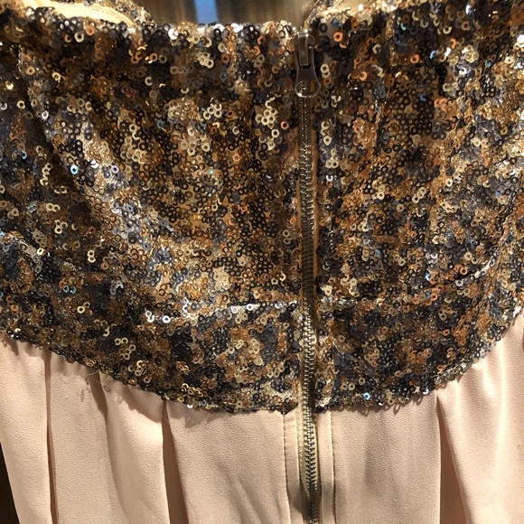 Strapless dress - Picture 3 of 4